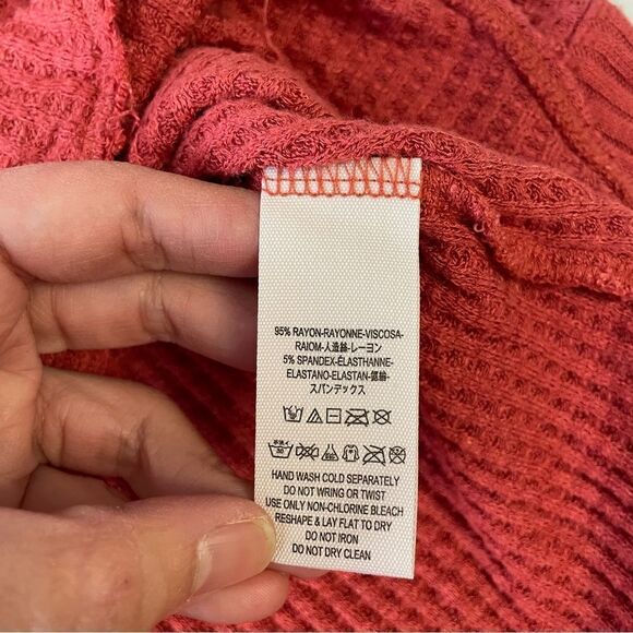 WE THE FREE Free People Waffle Knit Cowl Neck Top Size XS Rustic Orange - Picture 6 of 9